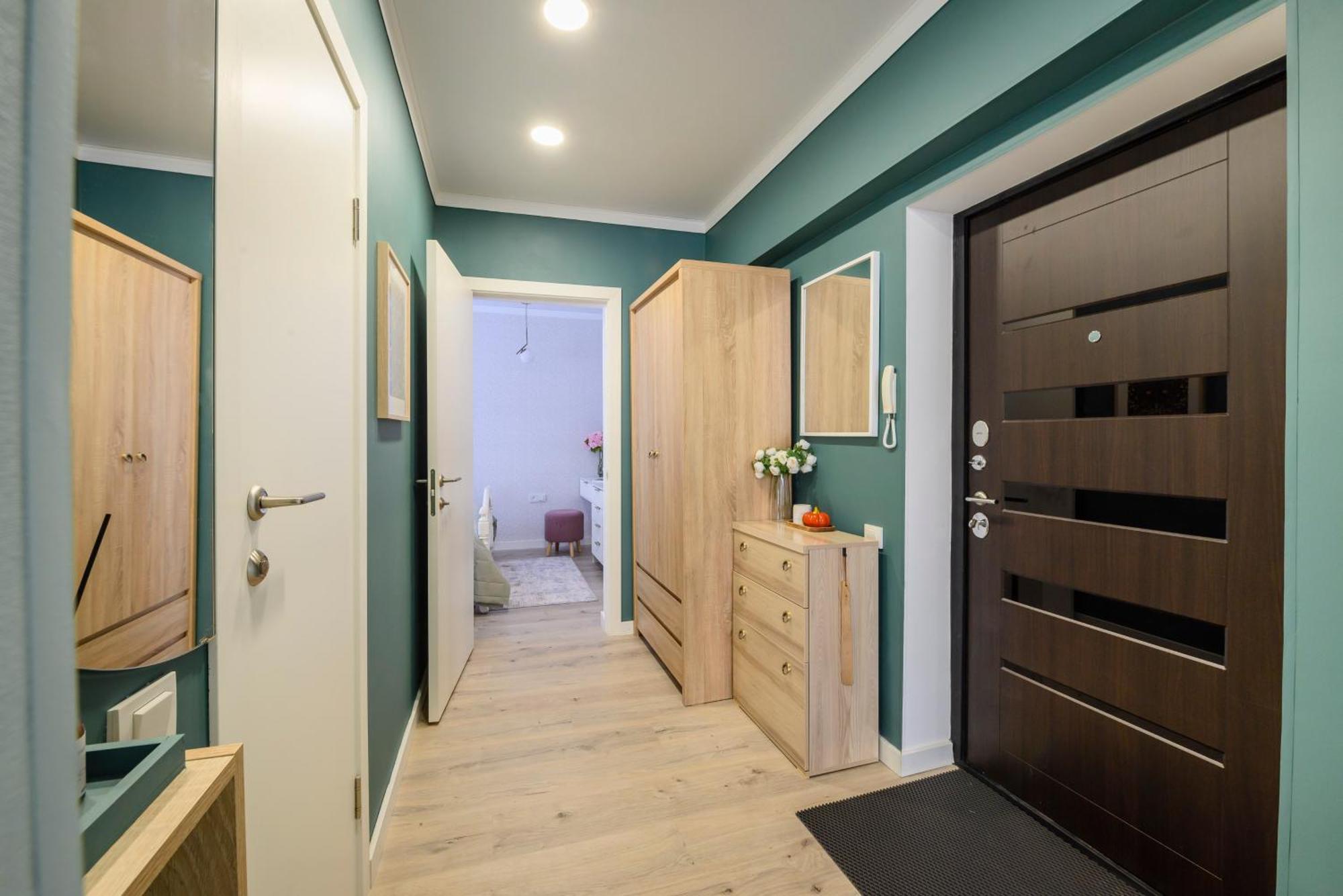 Mid-Century Charm Apartments В Центре Алматы Екстериор снимка