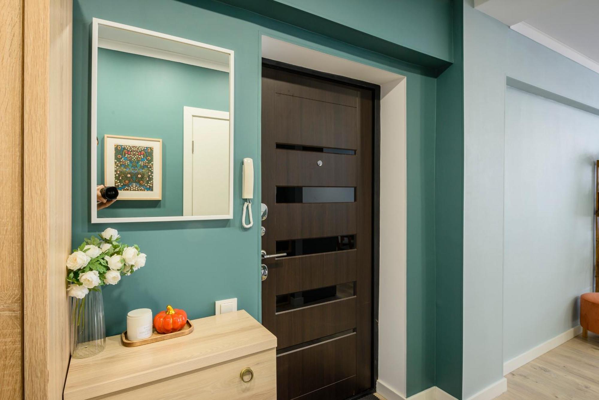 Mid-Century Charm Apartments В Центре Алматы Екстериор снимка